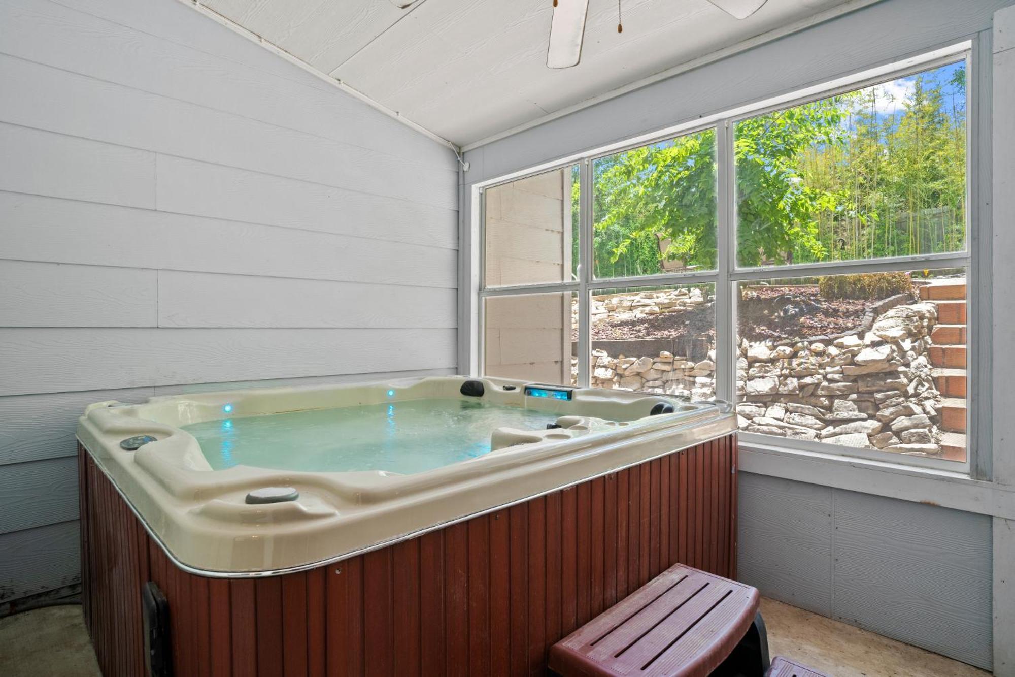 Bamboo Oasis-Relaxing Hot Tub-Family Time Villa San Antonio Eksteriør bilde